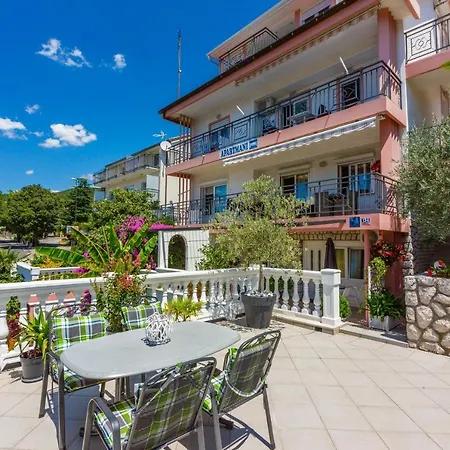 5478b Apartment *